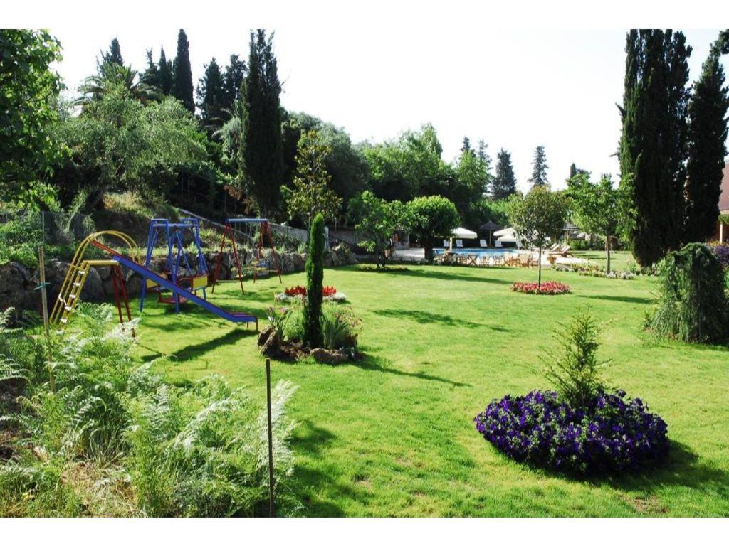 Corfu Club Family